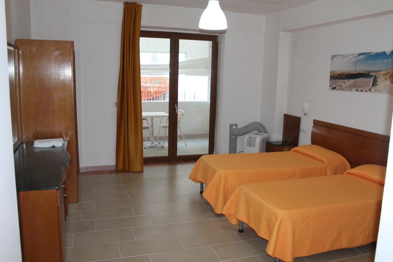 B&B Palazzo Manfredi Vieste, Fronte Mare Con Parcheggio Exteriér fotografie