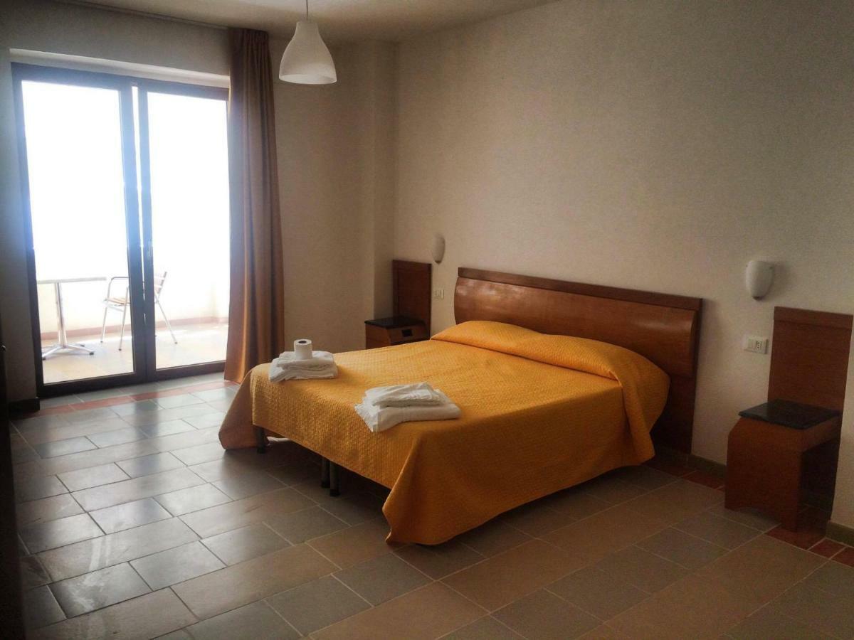 B&B Palazzo Manfredi Vieste, Fronte Mare Con Parcheggio Exteriér fotografie